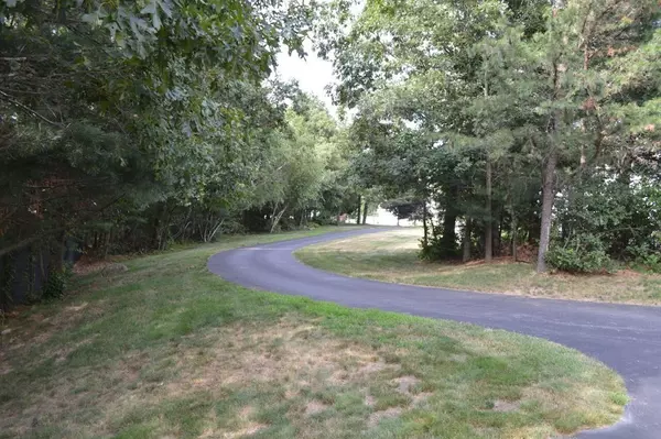 Franklin, MA 02038,24 Anna Rd