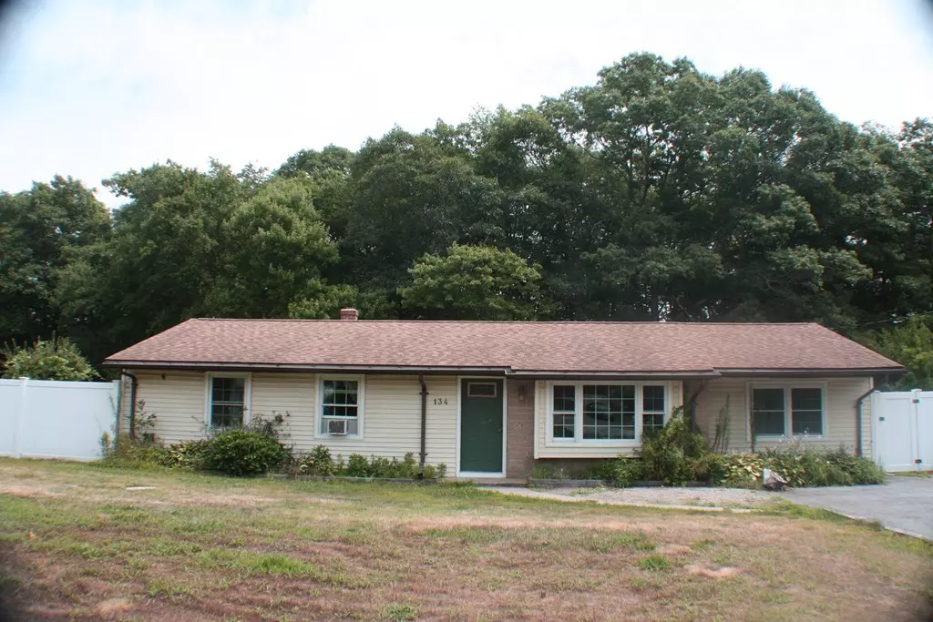 Swansea, MA 02777,134 Smoke Rise Cir