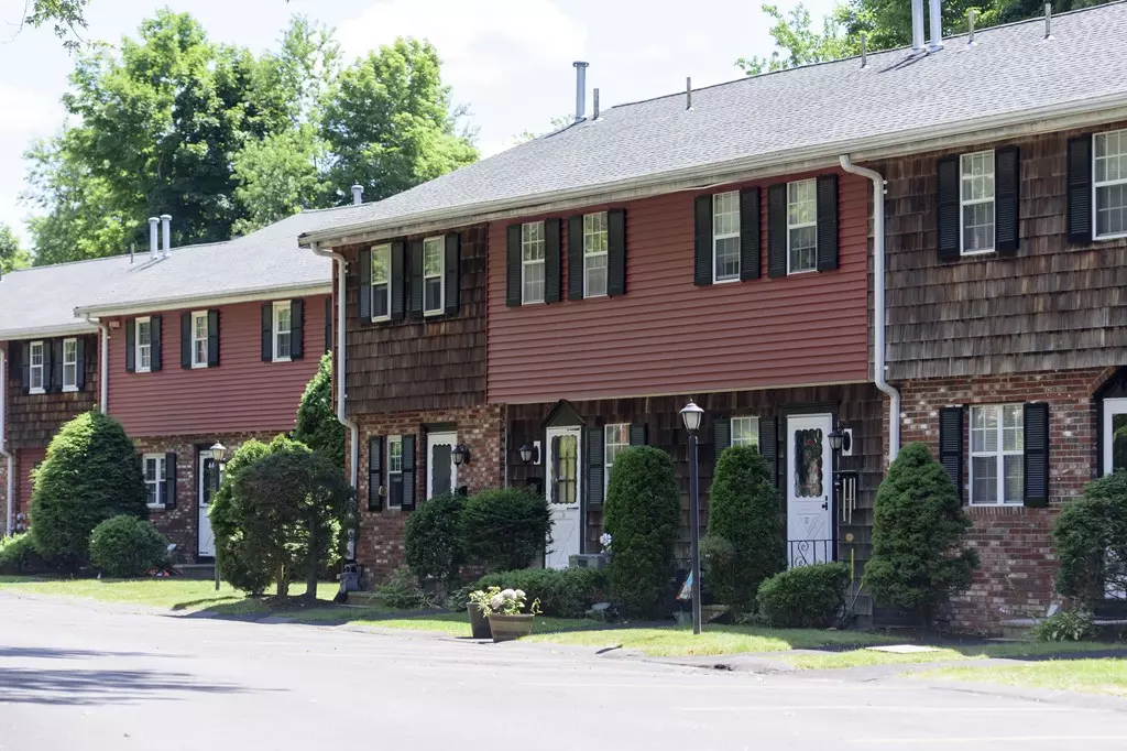 Marlborough, MA 01752,280 Elm Street #26