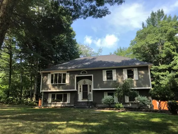50 Bettsy Rd, Taunton, MA 02718