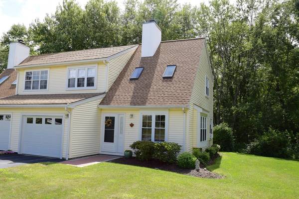 15 Greenland Cir #15, Northborough, MA 01532