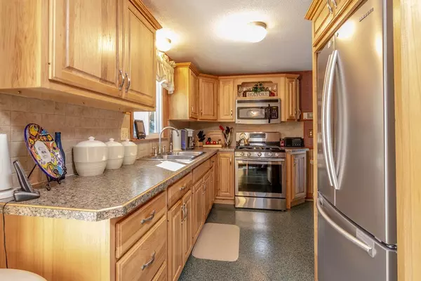 Holyoke, MA 01040,19 Ross Rd