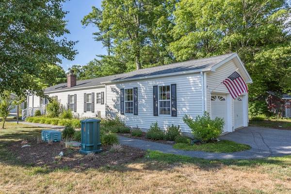 6101 Island Drive, Middleboro, MA 02346