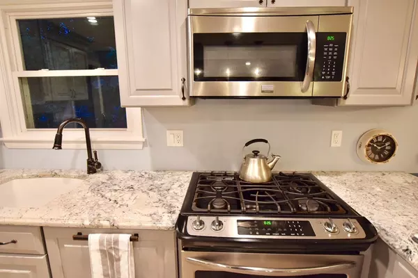 Peabody, MA 01960,6 Leonard Rd