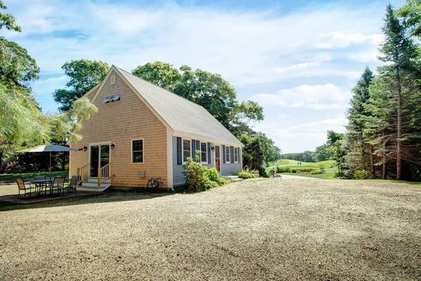 Bourne, MA 02532,153 County Rd