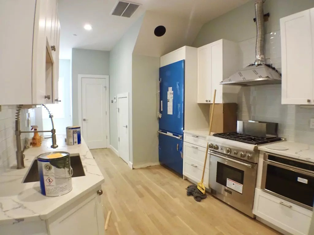 Boston, MA 02127,280 Gold Street #1