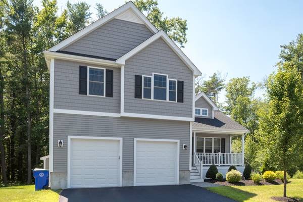 43 Saw Mill Ln, Rockland, MA 02370