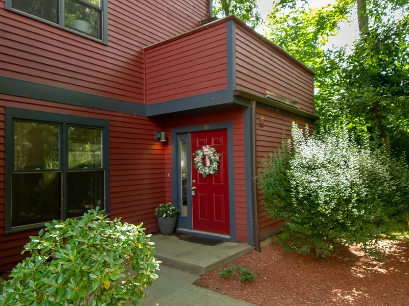 110 Dean St #19, Taunton, MA 02780