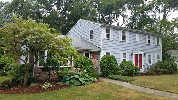 4 Gregory Drive, Seekonk, MA 02771