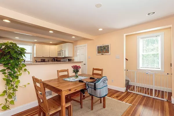 Melrose, MA 02176,98 Grove St