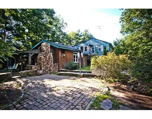 Sturbridge, MA 01566,145 Main St