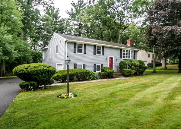 7 Mark St, Natick, MA 01760