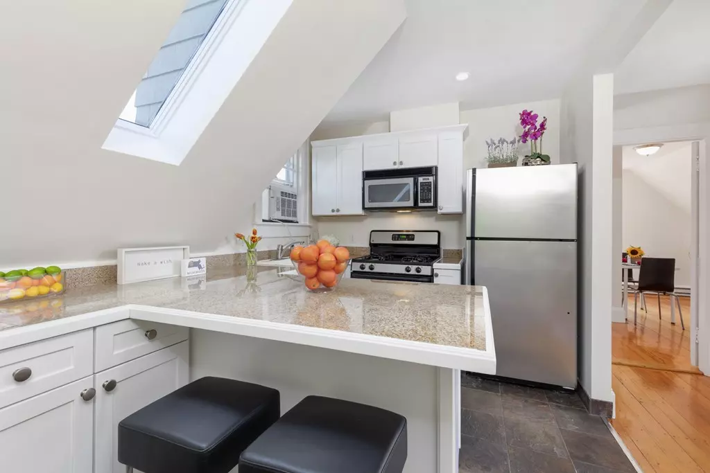 Somerville, MA 02144,103 Liberty Ave #5