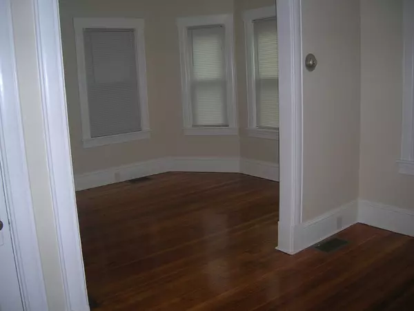 Taunton, MA 02780,8 General Cobb St