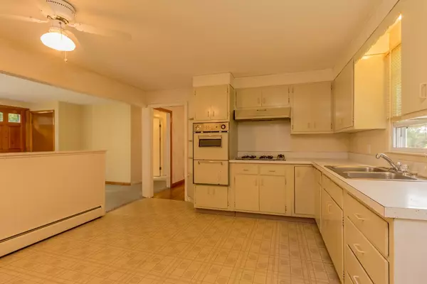 Fitchburg, MA 01420,96 Gloria Avenue