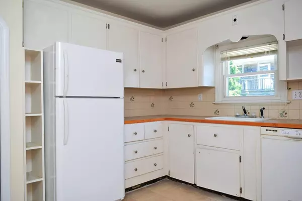 New Bedford, MA 02740,84 Cornell St.