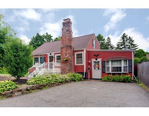 35 Ivernia Rd, Worcester, MA 01606