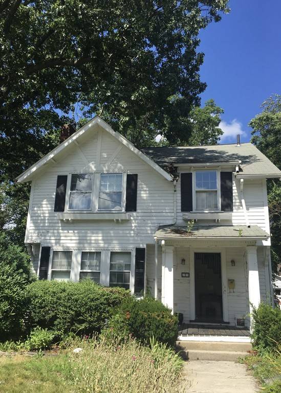 15 Victoria Cir, Newton, MA 02459