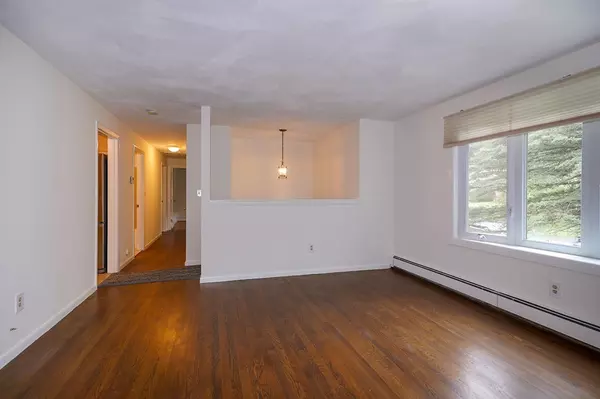 Canton, MA 02021,68 Oak Rd
