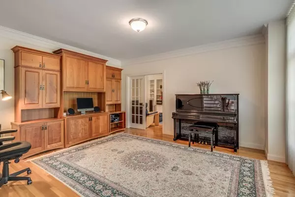 Wayland, MA 01778,6 Catherines Farm Rd