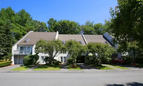 30 Woodland Park Dr. #30, Haverhill, MA 01830