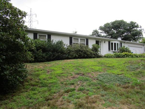 1905 Diamond Hill Rd, Cumberland, RI 02864