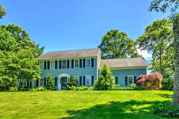 13 Sleepy Hollow Ln, Sandwich, MA 02563