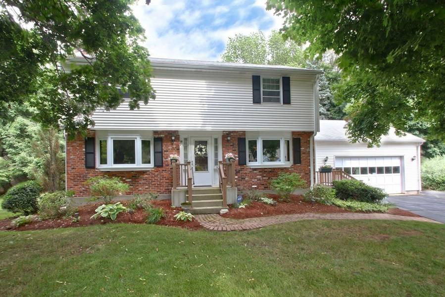 50 Woodrow Street, Hudson, MA 01749