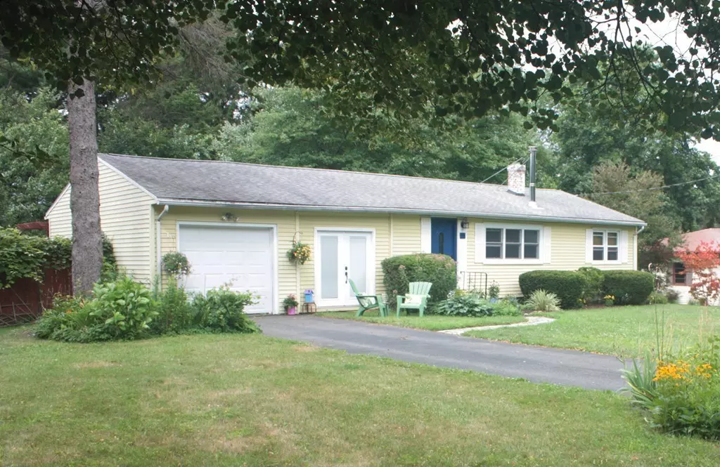 South Hadley, MA 01075,91 Charon Ter