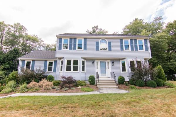 28 Temple St, Medway, MA 02053