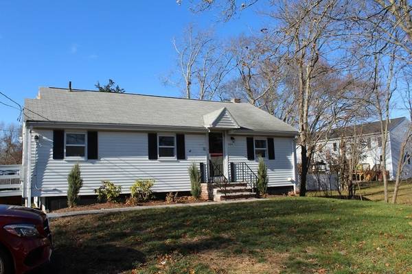 434 Bedford St, Whitman, MA 02382