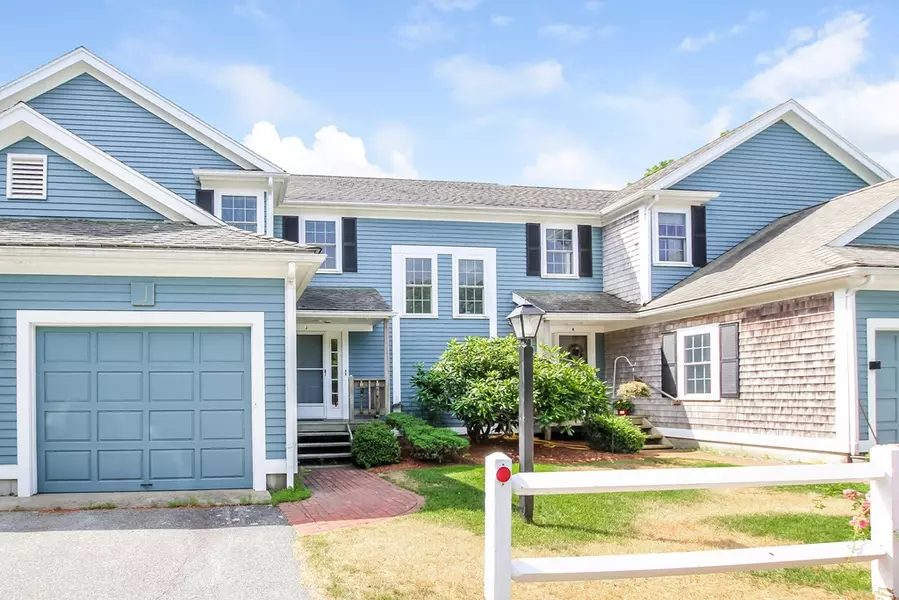 2 Englewood Dr #J, Harwich, MA 02645