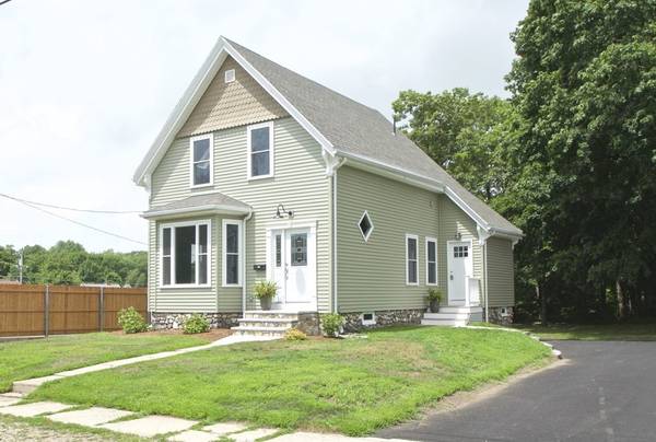 211 Warren Ave, Whitman, MA 02382