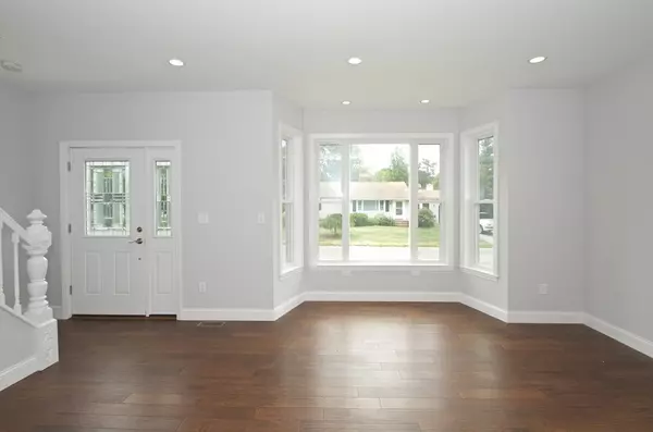 Whitman, MA 02382,211 Warren Ave