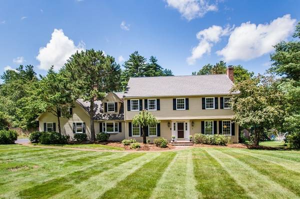 9 Delaware Road, Medfield, MA 02052