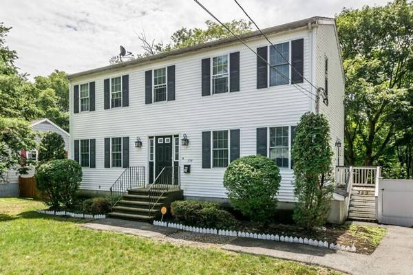 359 Union St, Holbrook, MA 02343