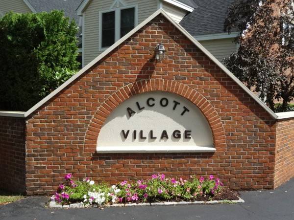 28 Alcott Way #28, North Andover, MA 01845