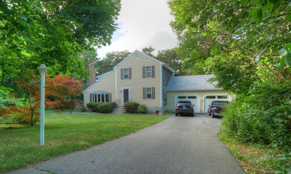 4 Van Circle, Bourne, MA 02532