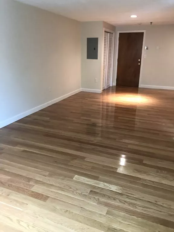 Woburn, MA 01801,35 Prospect #204
