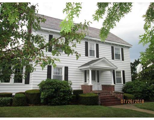 17 Thorndyke Rd, Worcester, MA 01606