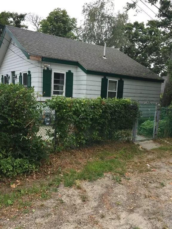 63 Warr Ave., Wareham, MA 02571