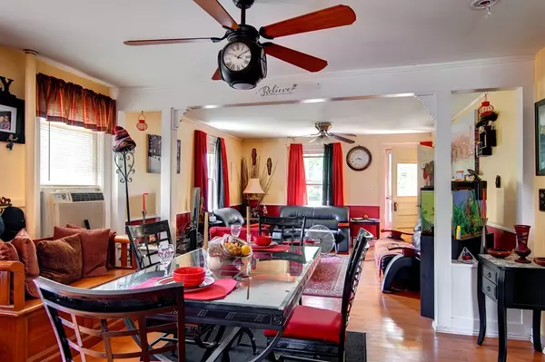 Southbridge, MA 01550,288 Pleasant St