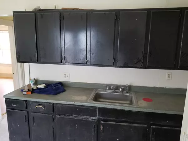 Springfield, MA 01104,72-74 Grover St