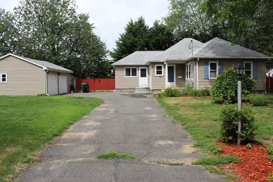 48 Glendale, Chicopee, MA 01020