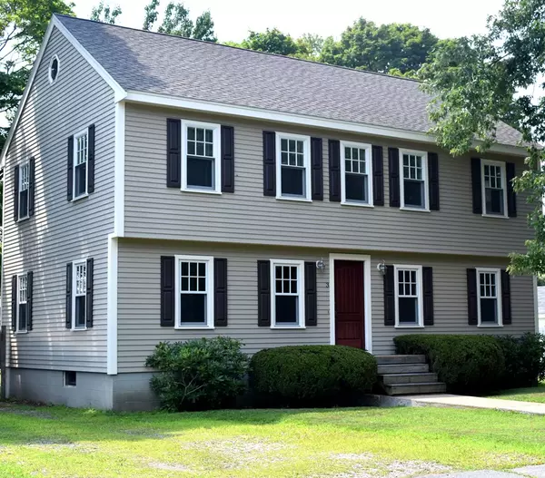 3 Park Street, Salisbury, MA 01952