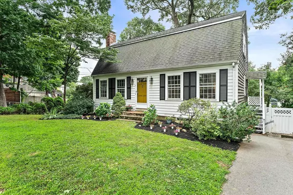 7 Inglewood St, Braintree, MA 02184