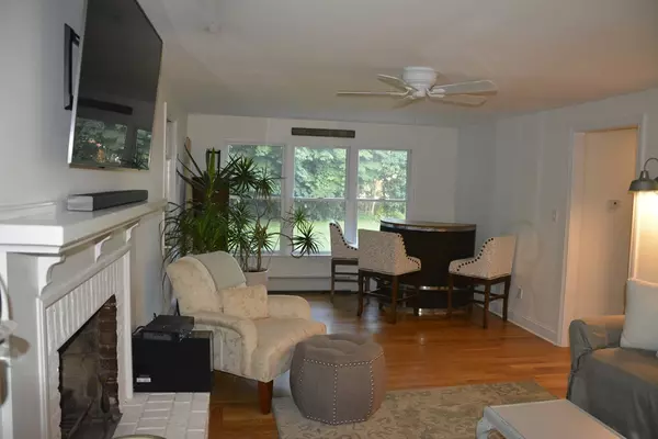 Grafton, MA 01519,62 North St