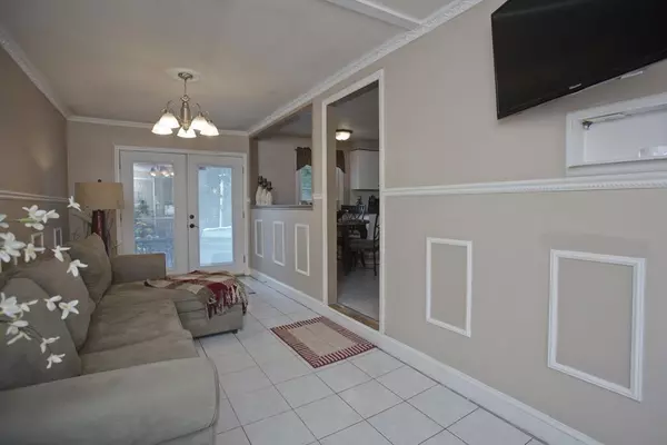 Springfield, MA 01119,53 Kathleen St