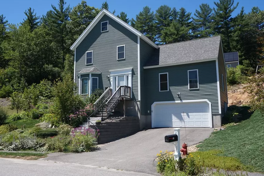 23 Coppersmith Way, Townsend, MA 01469