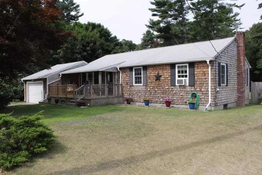 67 Carver Rd, Wareham, MA 02576